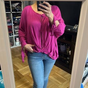 💕💕💕💕💕💕💕FREE PEOPLE  top long sleeve size medium 💕💕💕💕💕